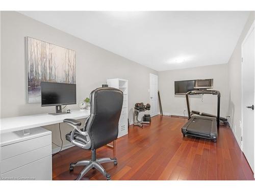 20 Geneva Drive, Hamilton, ON - Indoor Photo Showing Office