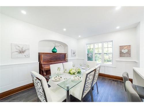 210 Maple Street, Welland, ON - Indoor Photo Showing Dining Room