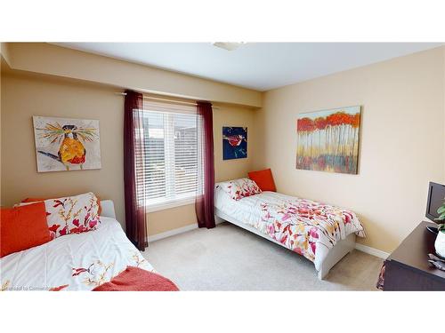 12 Silverspring Crescent, Hamilton, ON - Indoor Photo Showing Bedroom