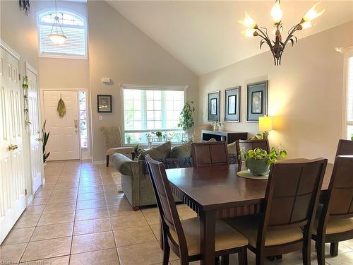 12 Silverspring Crescent, Hamilton, ON - Indoor Photo Showing Dining Room