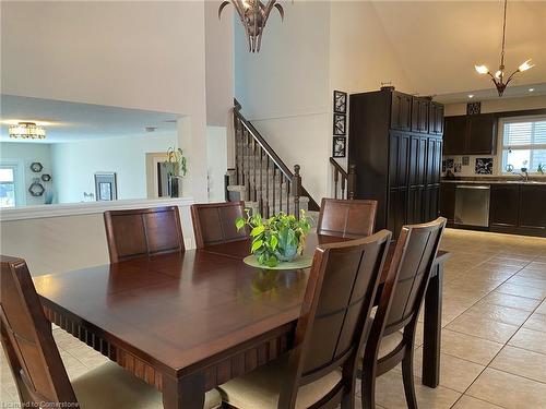 12 Silverspring Crescent, Hamilton, ON - Indoor Photo Showing Dining Room