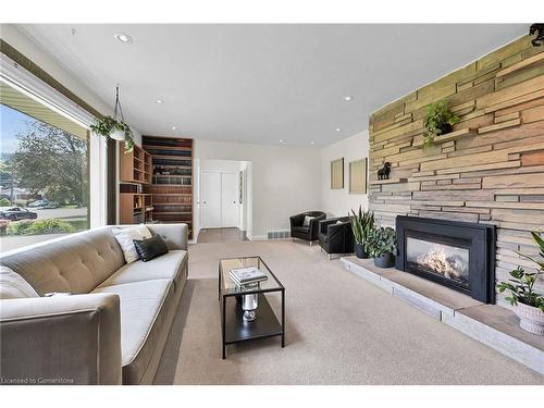 166 Rifle Range Road, Hamilton, ON - Indoor Photo Showing Living Room With Fireplace