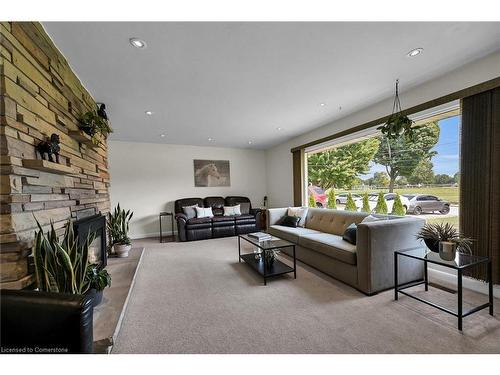 166 Rifle Range Road, Hamilton, ON - Indoor Photo Showing Living Room With Fireplace