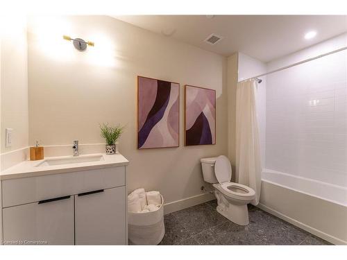 508-26 Augusta Street, Hamilton, ON - Indoor Photo Showing Bathroom