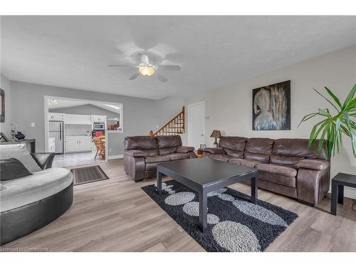 270 Erie Boulevard, Long Point, ON - Indoor Photo Showing Living Room