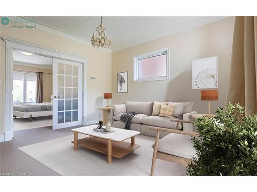 24 Carrick Avenue, Hamilton, ON - Indoor Photo Showing Living Room