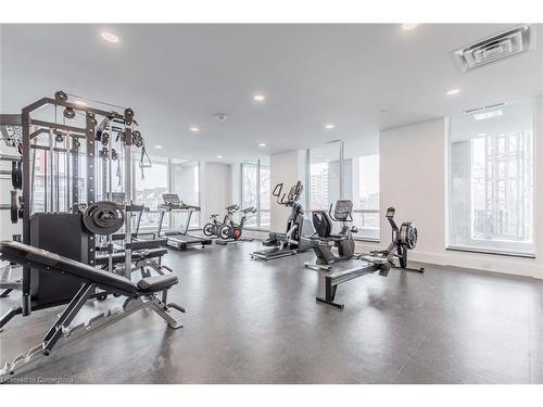 606-2060 Lakeshore Road, Burlington, ON - Indoor Photo Showing Gym Room