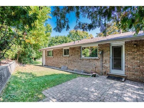 38 Robinhood Drive, Dundas, ON 