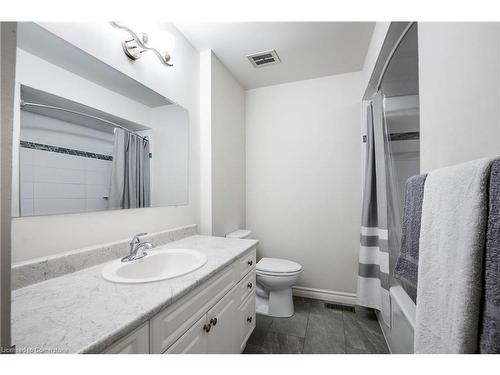 24 Bow Valley Drive, Hamilton, ON - Indoor Photo Showing Bathroom