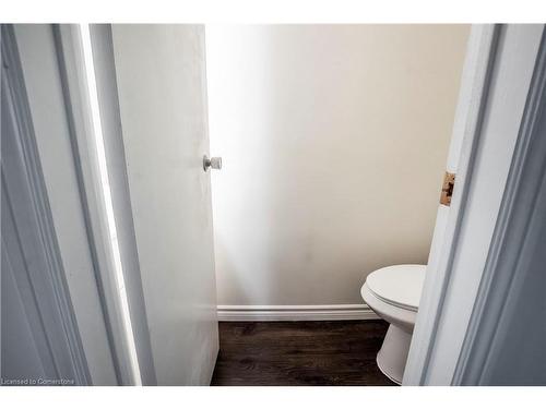 24 Bow Valley Drive, Hamilton, ON - Indoor Photo Showing Bathroom