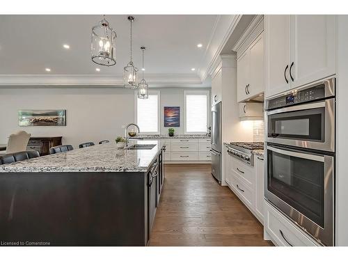 513 Woodview Road, Burlington, ON - Indoor Photo Showing Kitchen With Stainless Steel Kitchen With Upgraded Kitchen