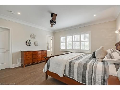 513 Woodview Road, Burlington, ON - Indoor Photo Showing Bedroom