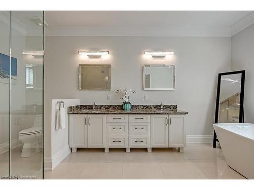 513 Woodview Road, Burlington, ON - Indoor Photo Showing Bathroom