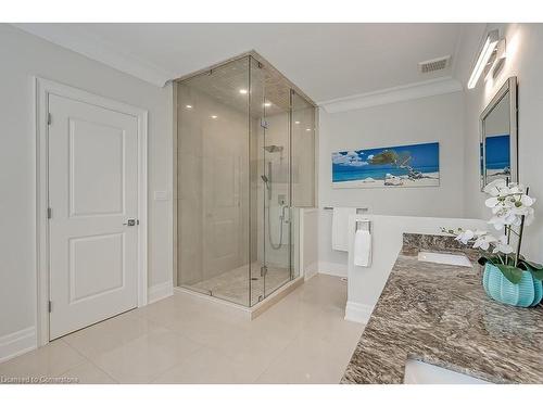 513 Woodview Road, Burlington, ON - Indoor Photo Showing Bathroom