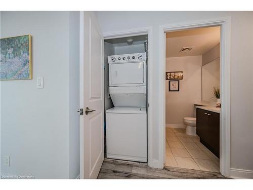 3004-60 Absolute Avenue, Mississauga, ON - Indoor Photo Showing Laundry Room