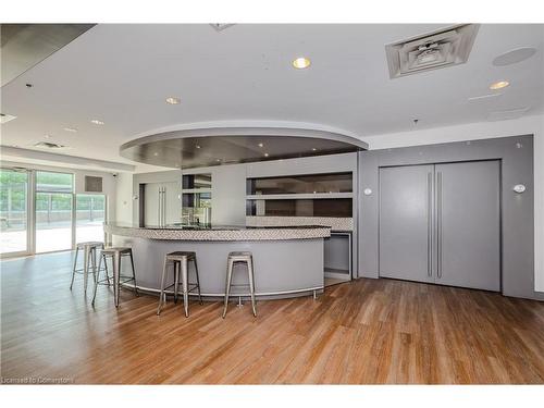 3004-60 Absolute Avenue, Mississauga, ON - Indoor Photo Showing Kitchen