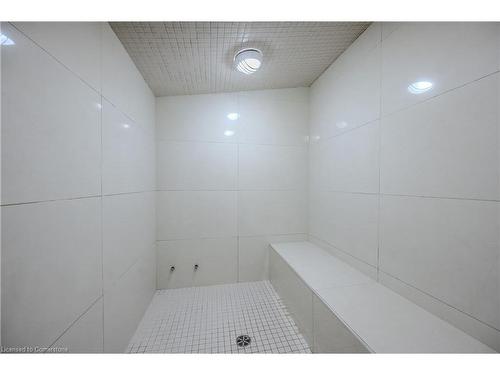 3004-60 Absolute Avenue, Mississauga, ON - Indoor Photo Showing Bathroom