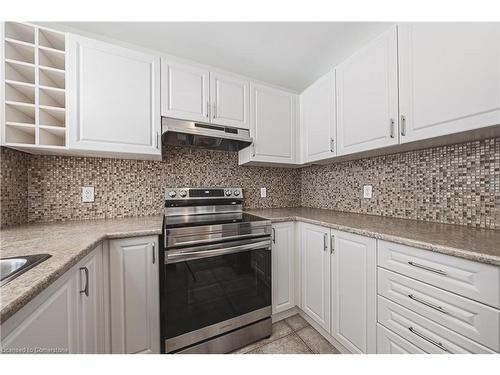 416 Dicenzo Drive, Hamilton, ON - Indoor Photo Showing Kitchen