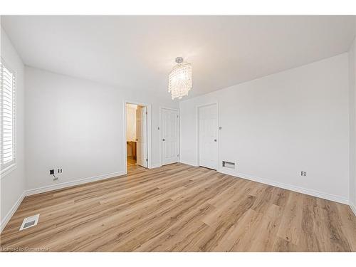 416 Dicenzo Drive, Hamilton, ON - Indoor Photo Showing Other Room