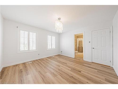 416 Dicenzo Drive, Hamilton, ON - Indoor Photo Showing Other Room