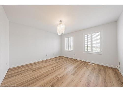 416 Dicenzo Drive, Hamilton, ON - Indoor Photo Showing Other Room