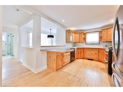 82 King Street, Milton, ON - Indoor Photo Showing Kitchen