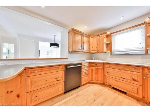 82 King Street, Milton, ON - Indoor Photo Showing Kitchen