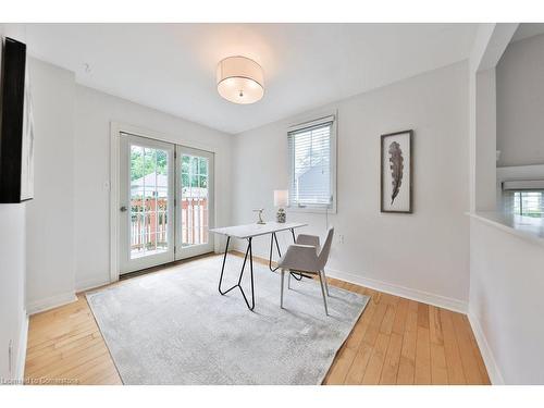 82 King Street, Milton, ON - Indoor Photo Showing Dining Room