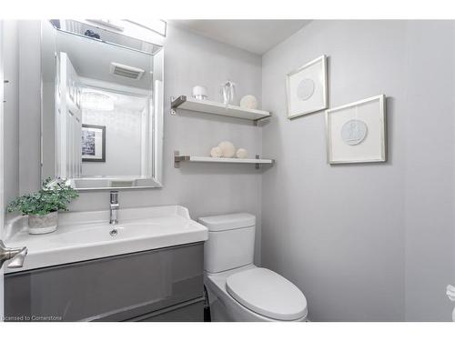 104 E-216 Plains Road W, Burlington, ON - Indoor Photo Showing Bathroom