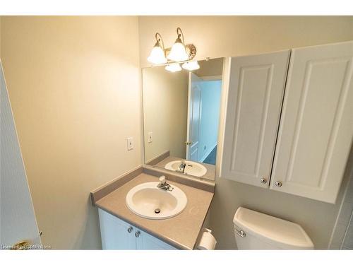 24-638 Wharncliffe Road S, London, ON - Indoor Photo Showing Bathroom