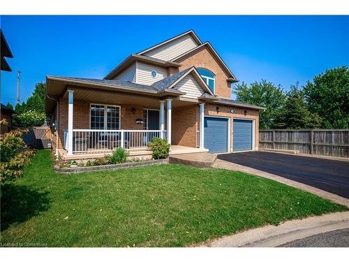 9 Vidal Court, Grimsby, ON - Outdoor With Deck Patio Veranda With Facade