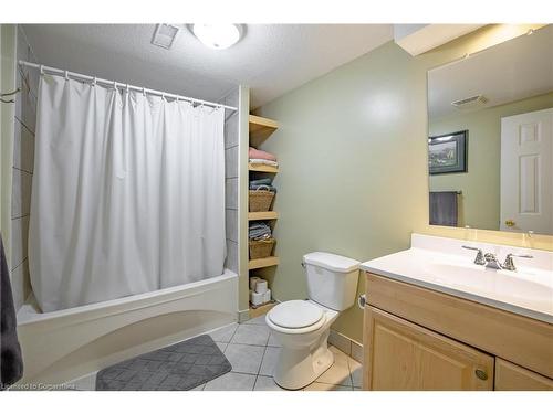 9 Vidal Court, Grimsby, ON - Indoor Photo Showing Bathroom