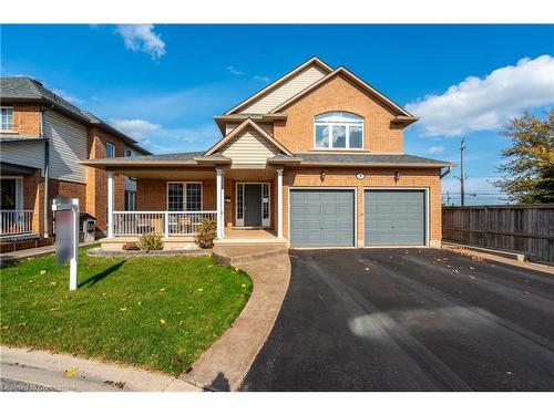 9 Vidal Court, Grimsby, ON - Outdoor With Deck Patio Veranda With Facade