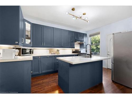 29 St Matthews Avenue, Hamilton, ON - Indoor Photo Showing Kitchen With Upgraded Kitchen