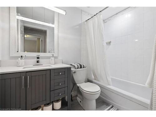 2-2185 Fairchild Boulevard, Burlington, ON - Indoor Photo Showing Bathroom