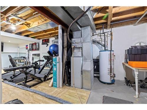 2-2185 Fairchild Boulevard, Burlington, ON - Indoor Photo Showing Basement