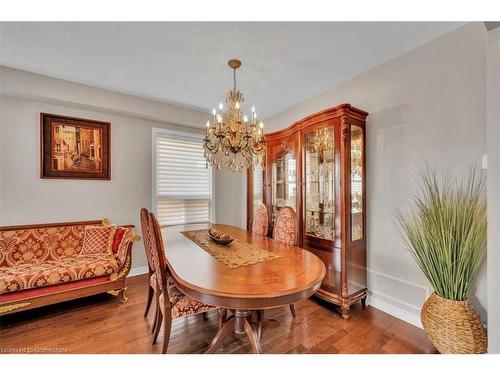 8 Hesham Drive, Whitby, ON - Indoor Photo Showing Dining Room