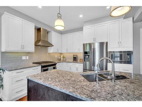 8 Hesham Drive, Whitby, ON - Indoor Photo Showing Kitchen With Double Sink With Upgraded Kitchen