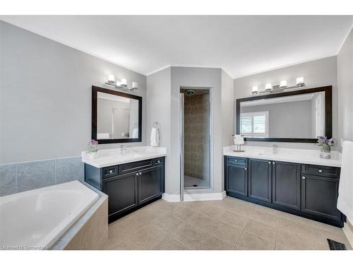 8 Hesham Drive, Whitby, ON - Indoor Photo Showing Bathroom