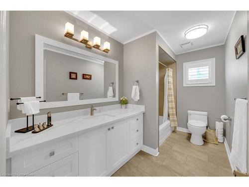 8 Hesham Drive, Whitby, ON - Indoor Photo Showing Bathroom