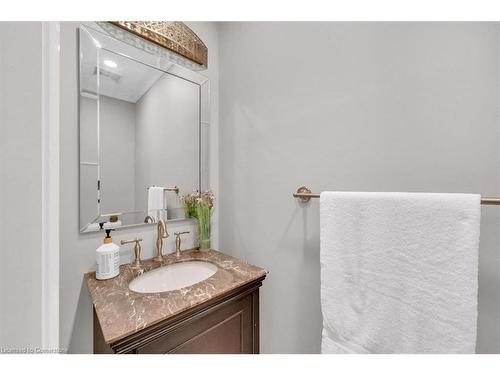 8 Hesham Drive, Whitby, ON - Indoor Photo Showing Bathroom