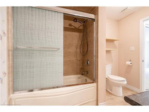 50 Grovetree Trail, Hamilton, ON - Indoor Photo Showing Bathroom