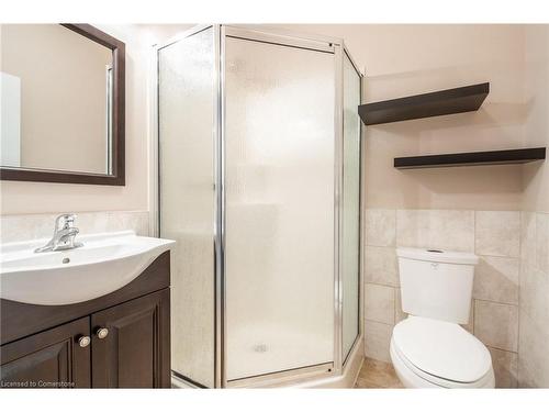 50 Grovetree Trail, Hamilton, ON - Indoor Photo Showing Bathroom