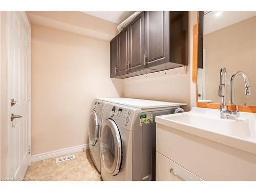 50 Grovetree Trail, Hamilton, ON - Indoor Photo Showing Laundry Room