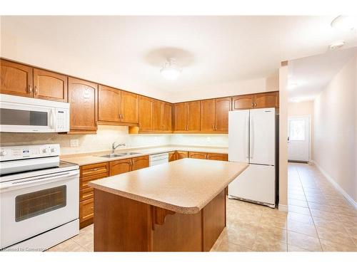 50 Grovetree Trail, Hamilton, ON - Indoor Photo Showing Kitchen With Double Sink