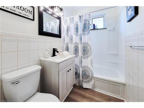 249 Fernwood Crescent, Hamilton, ON - Indoor Photo Showing Bathroom