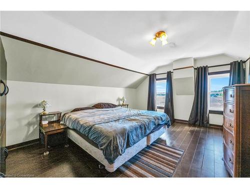 204 Dickhout Road, Lowbanks, ON - Indoor Photo Showing Bedroom