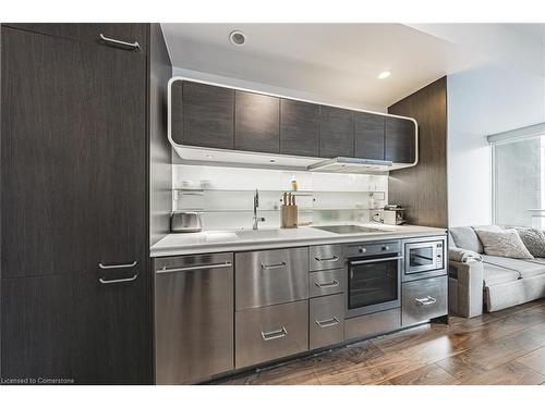 605-45 Charles Street E, Toronto, ON - Indoor Photo Showing Kitchen