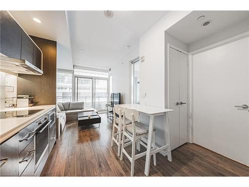 605-45 Charles Street E, Toronto, ON - Indoor Photo Showing Kitchen