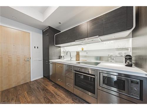 605-45 Charles Street E, Toronto, ON - Indoor Photo Showing Kitchen